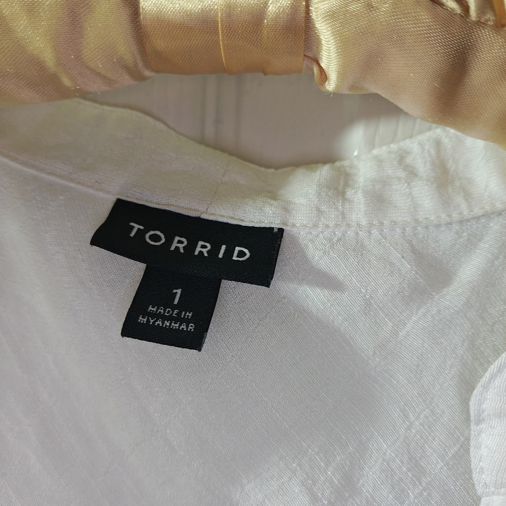 Torrid Women's White Top 1X